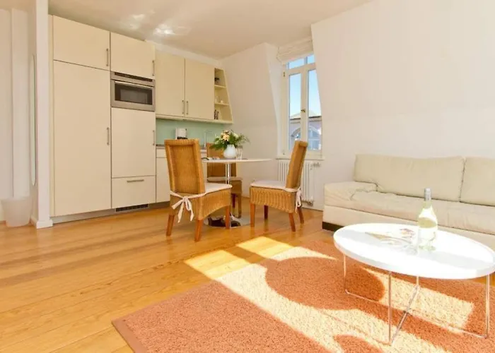 Artemis, 11 Korinth * Heringsdorf (Usedom)